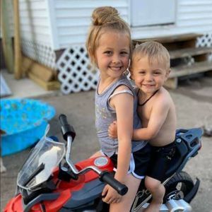 Meet your Posher, Carla